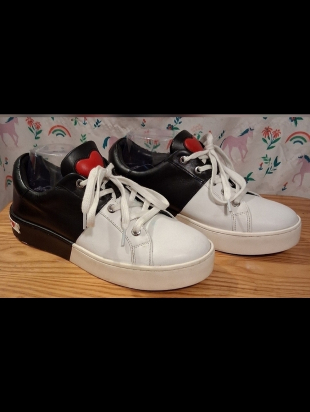 EUC Love Moschino Black & White Leather Colorblock Casual Heart Sneaker SZ 8.5